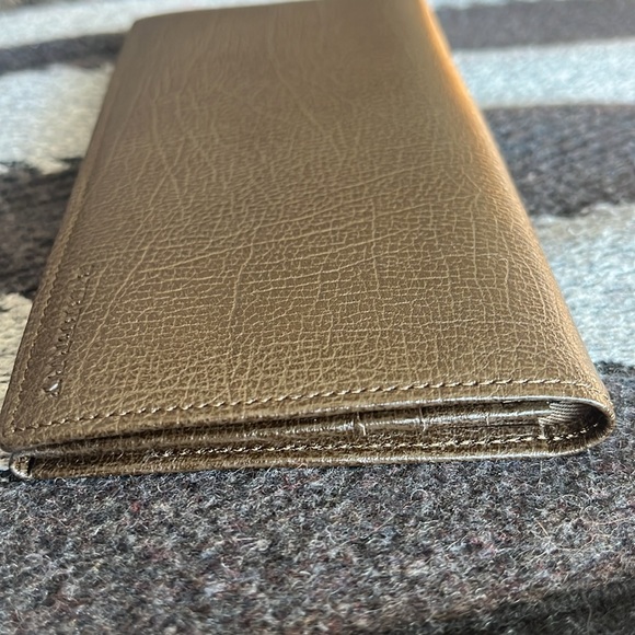 Burberry leather long wallet brown plaid like new! - Picture 9 of 9